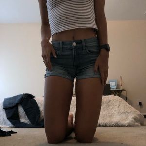 American Eagle Size 2 Super Stretch Jean Shorts